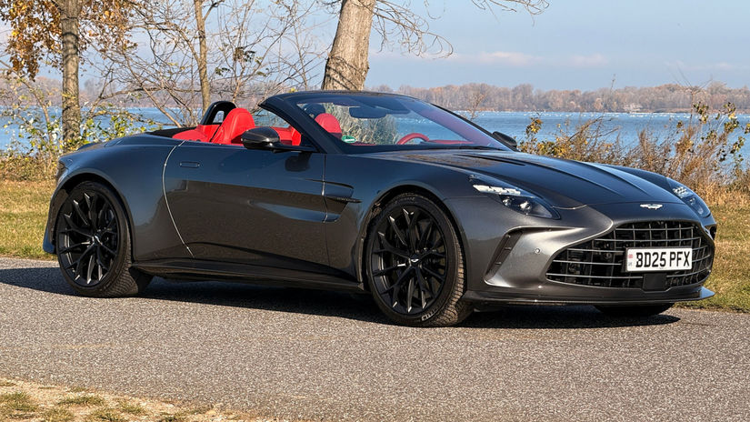 Aston Martin Vantage Roadster Zvuk ako podpis trakcia ako dovod