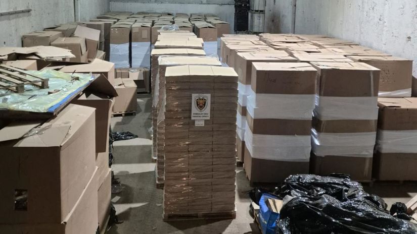 FOTO VIDEO Na vychode odhalili velku nelegalnu vyrobnu cigariet