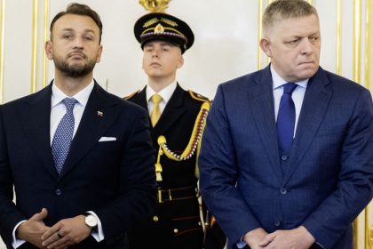 Hlas pada PS vladu zlozi len s Matovicom