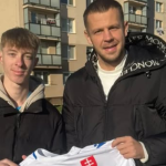 Koniec kauzy okolo futbalistu Vavra Po facke sa mladikovi ospravedlnil a priniesol aj odskodne