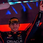 Na ceste k titulu alebo do pekla McLaren strasi Chuckyho z Red Bullu