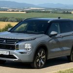 Nove Mitsubishi Outlander PHEV je komfortne a zvlada teren