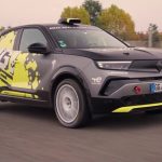 Opel preveril svoju elektricku Mokku GSe na okruhu