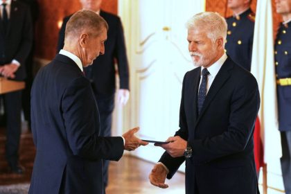 Pavel vymenoval Babisa za premiera zatial bez pravomoci