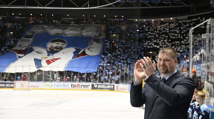 Po boku legiend so zaslzenymi ocami a paradnym choreom Na Slovane vyvesili Sersenov dres