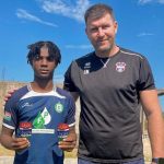 Hraval v Premier League i reprezentacii poslanie nasiel v Gambii