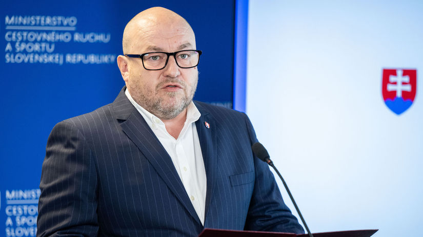 Huliak zastavil financovanie pre Slovensky futbalovy zvaz SFZ sa bude branit pravnou cestou