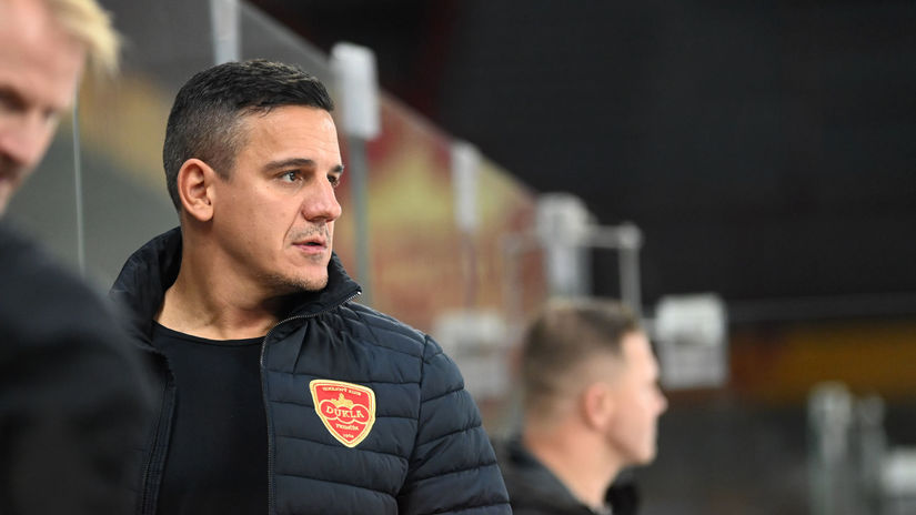 Je to velmi zle Po odpojeni od Ministerstva obrany nastalo slabe obdobie Musi sa zmenit to co sposobuje najvetsi problem