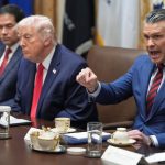 Pentagon je pripraveny zautocit na Iran Teheran uz hovori o vojnovom stave