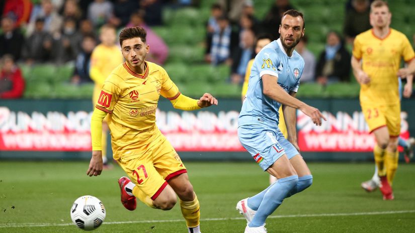 Priznal homosexualitu vyhodili ho Futbalista obvinil klub z homofobie