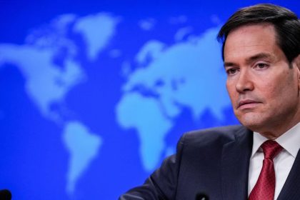 Rubio pritlacil Venezuelu k muru Splnte nase ciele alebo pocitite silu americkej armady