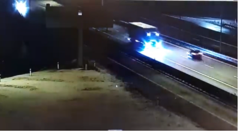 VIDEO Vodic sa rutil po dialnici v protismeere Dokoca obisiel aj policajtov