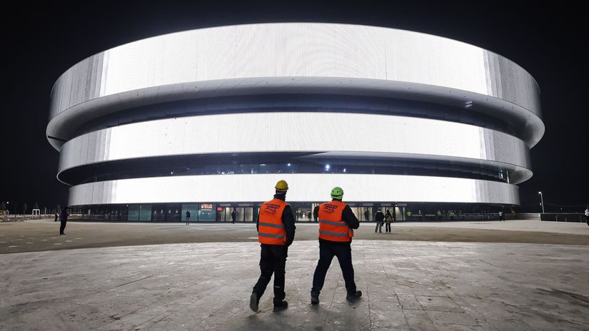 Vitajte v Taliansku Olympijska hala Je to taka fuserina pre hviezdy NHL to bude sialene znie z Milana