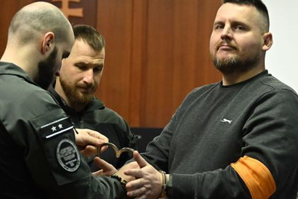 Vychoval ma moslim pracoval som pre Zidov Bombic povedal ze si nikdy nemyslel ze je biela rasa nadradena