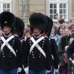 koniec rozpravok krallovske deti sa pripravuju na najhorsie vojnove scenare princezne vymenili luxus za maskace