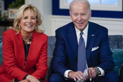 Bidenova exmanzelka celi obvineniu z vrazdy Jeho sucasnu manzelku nasli mrtvu