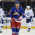 Chlapec ktory zaraba miliony v NHL mohol pracovat v bani Po ostrch narazkach na Putina si dal s kritikou pauzu