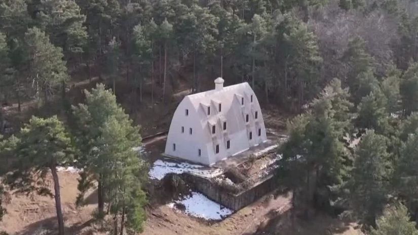Koniec 100rocnej zahady v hlbokych lesoch Spanske odhalilo Gaudihovo dielo ku ktoremu sa on sam nechcel priznat