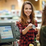 Koniec iba v hotovosti sa odklada. nove pravidla pri platbach sa posuvaju. co schvalili poslanci