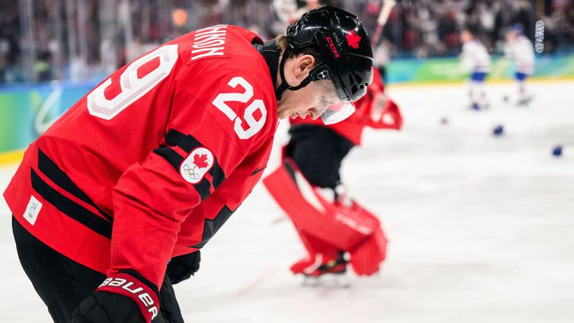 Kruta prehra s USA a teraz toto Video so zmatenym MacKinnonom sa stalo viralnym