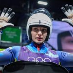 Odkaz z rukavic Ukrajinka silnymi slovami podporila krajana ktory mal na prilbe mrtvych priatelov