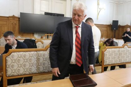 Po rozsudku v kauze Mytni uz Fico nemoze popierat korupcne kauzy svojich vlad vyhlasil Simecka