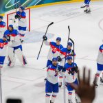 Slovaci sokovali hokejovy svet Gratuluju im aj Rusi Fini oslavuju spasitela Dvorskych