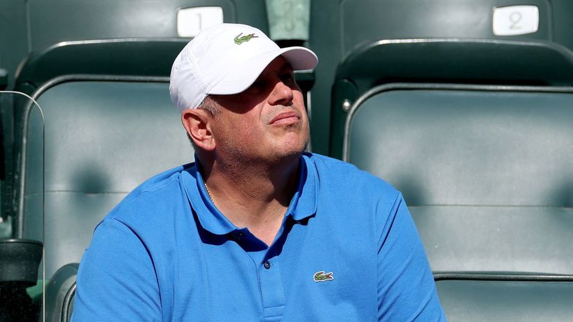 Slovak Platenik trenuje Moskovcanku ktera dostala vynimku od Macrona je to tazky chlebik pod obrovskym tlakom