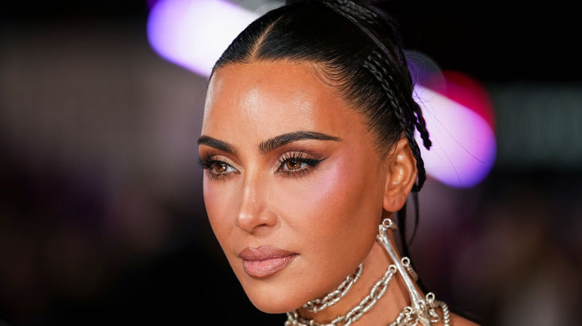 Uz nie je sama Kim Kardashian zbalila legendu F1 Poznaj u sa roky ale vzdy im niekto stal v ceste dnes uz nie