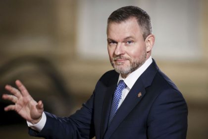 V Bratislave sa vybuduje unikatne centrum umelej inteligencie Pellegrini ho predstavil svetovym lidrom v Indii