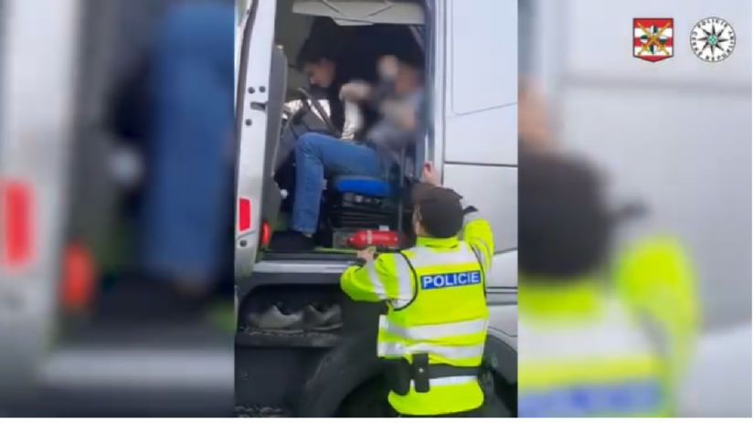 VIDEO Sofr narazil do stromu mysleli si ze bol opity nakoniec to bolo ovea vnejie
