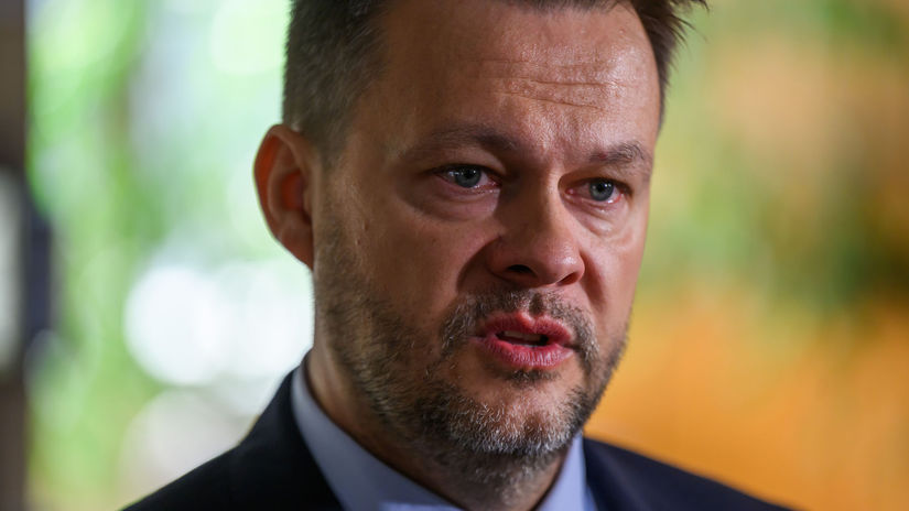prekvapenie pre migala hlas a sns ho nepodporili pri hlasovani o dovere