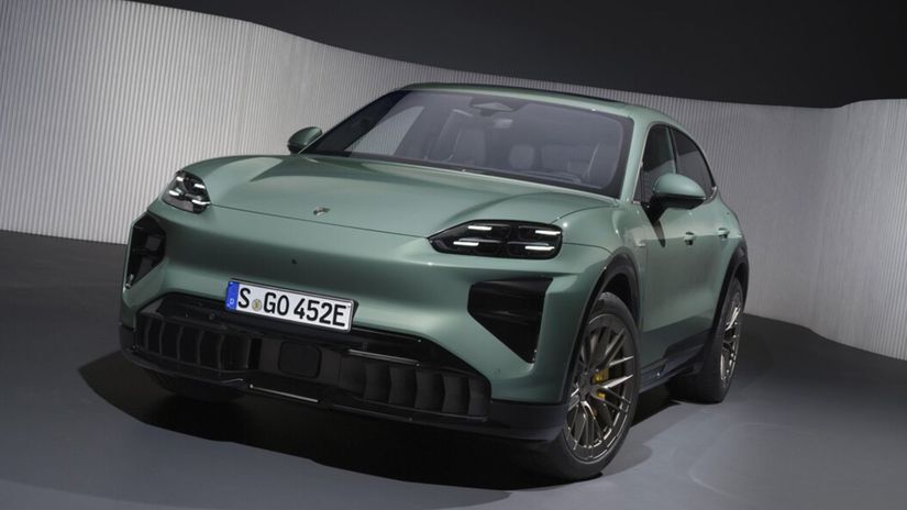 prve zoznamenie porsche cayenne turbo electric