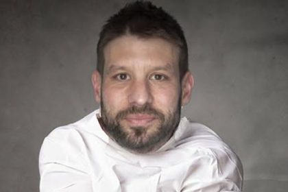 Cena benzinu ako horuci zemiak s ktorym si koalicia a opozicia hadzu Zasiahne Trump