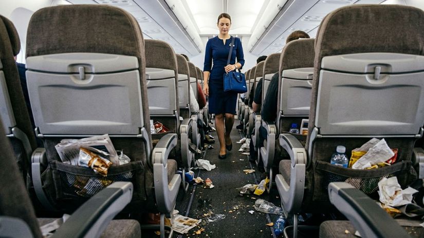 Cistota ako novy luxus Europske letecke spolocnosti setria a planuju ponukat ekonomicku triedu s omrvinkami spinavymi toaletami a plnymi kosmi