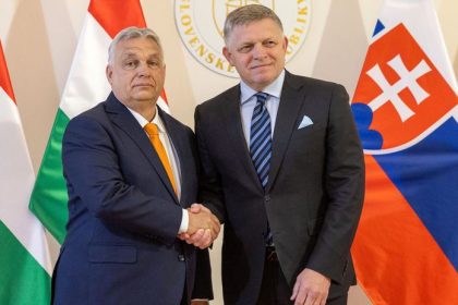 Fico sa pridal k Orbanovi proti Ukrajine Prevezme po om aj tafetu