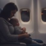 Na palube lietadla smerujuceho do Pariza zhasol zivot dojcata Cestovalo za liecbu