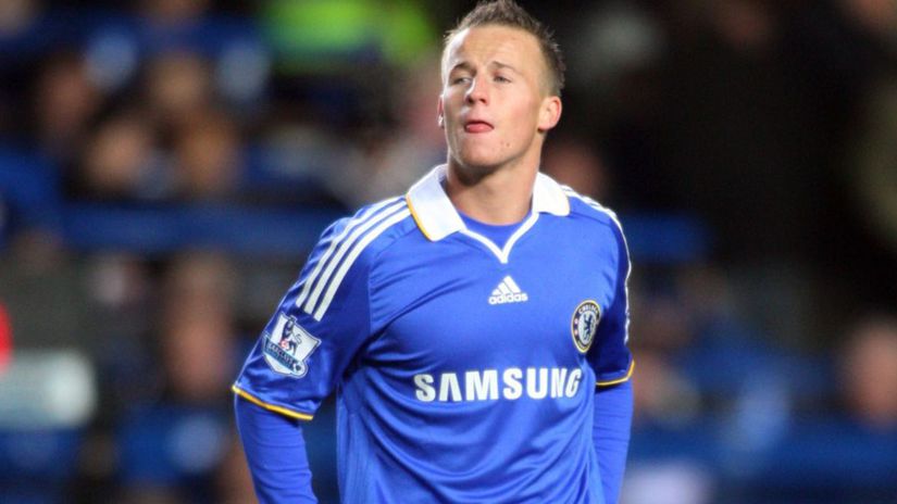 Nafukal za volantom Ferrari Kozak ho takmer udrel Slava a peniaze premenili talent na vyvrhela