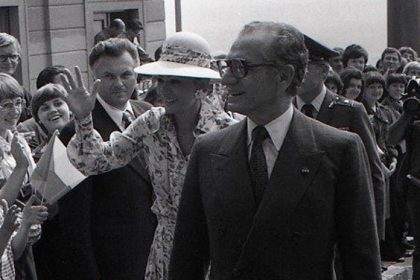 Nas priate ach Reza Pahlavi Ako eskoslovensko pred rokmi vyzbrojovalo Iran