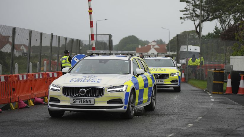 Neznamy utocnik v skotskom Edinburghu pobodal viacero ludi