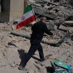 ONLINE Dvojita hra Teheranu Iranski agenti udajne potajme kontaktovali CIA s ponukou ktoru ich lidri navonok odmietaju