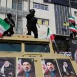 ONLINE Trump opat varoval Iran a naznacil dalsie utoky z Dubaja opat hlasili vybuchy