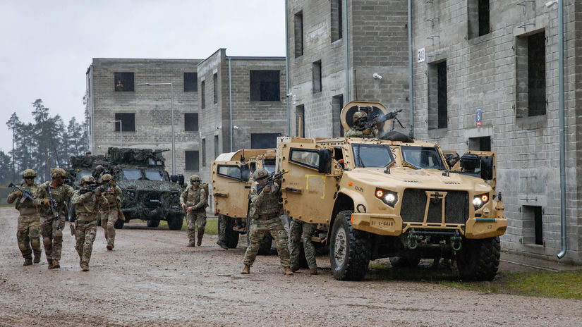 Odbornicka Pre Polsko je Rusko existencnou hrozbou Ak to Slovensko a Madarsko chapu inak V4 nemozne fungovat