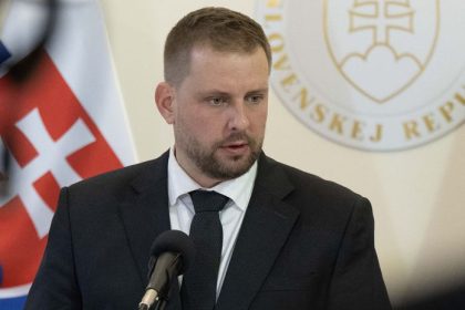 Odmietneme nove predpisy WHO Zatial ano Nerobme zo Slovenska exota odkzal minister a vysvetlil dovody