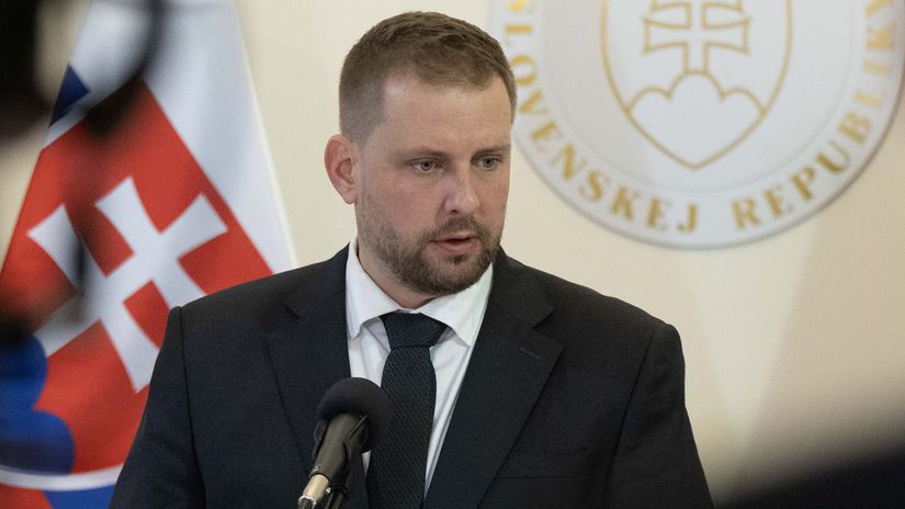 Odmietneme nove predpisy WHO Zatial ano Nerobme zo Slovenska exota odkzal minister a vysvetlil dovody