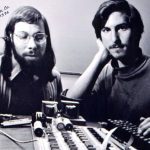 Pred 50 rokmi Jobs Wozniak a Wayne zalozili Apple a z garaze zmenili svet