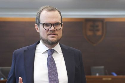 Rezort vnuta podal staznost na advokata Curillovcov Ma znasat nasledky za svoje statusy