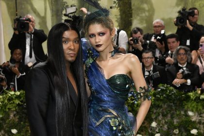 Tajna svadba v Hollywoode stylista slavne Zendaye prisiel so sokujucim odhalenim uz su zosobaseni zmeskali ste to odkazal