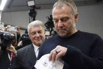 Trapas brankar a ter Stegena pred urnou Barcelona zvolila na dalsich pat rokov Laportu