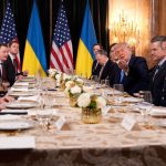 USA tlac na Kyjev Vzdajte sa Donbasu alebo koncime zaznelo v zakulisi najnovsich rokovani